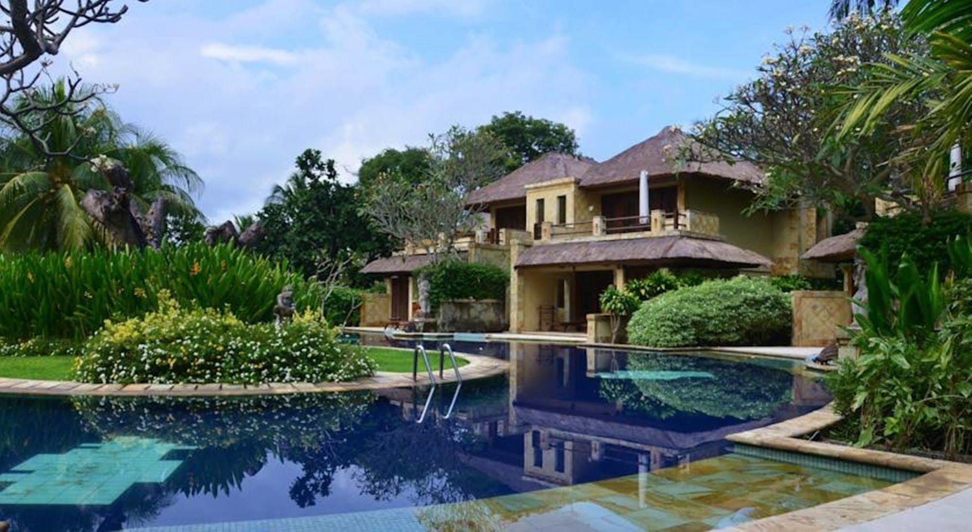 Pool Villa Merumatta Senggigi Esterno foto